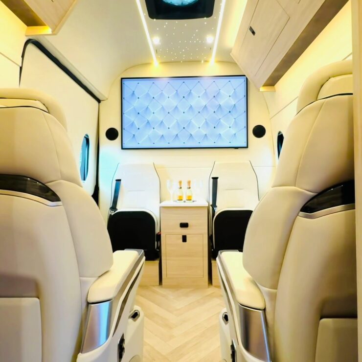 Drip Dash seating