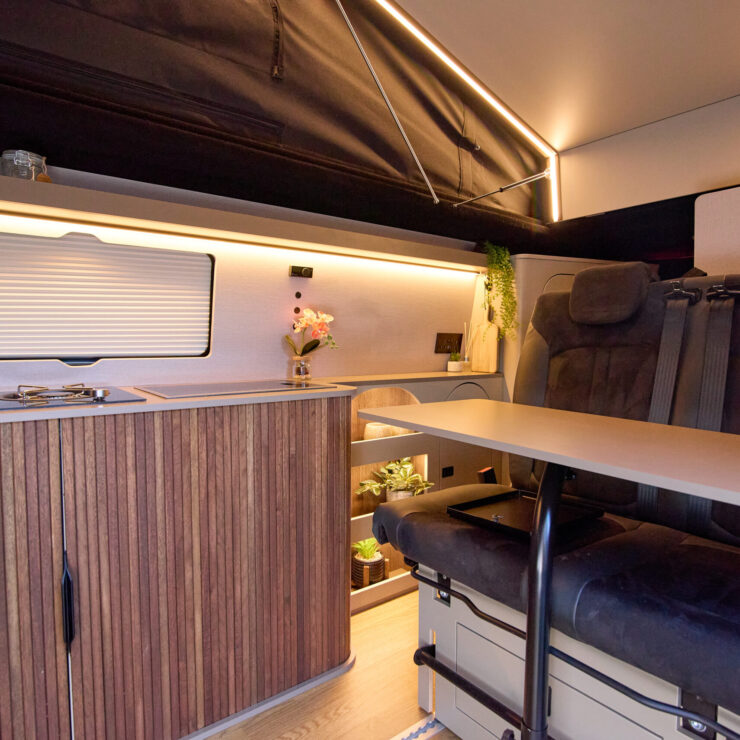 Rossa - Ford Transit Custom